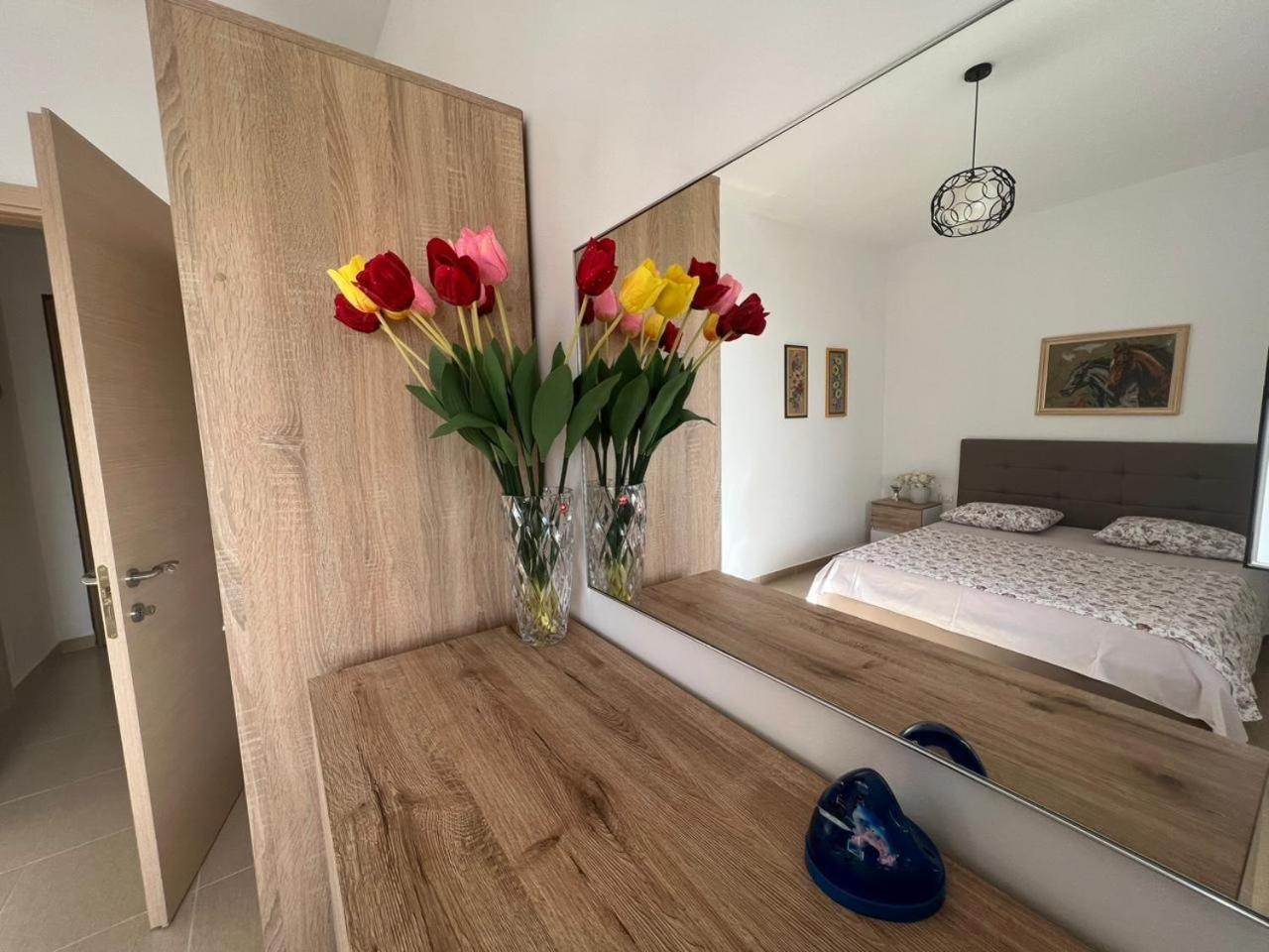 Corazon Guest House Vlorë Eksteriør billede