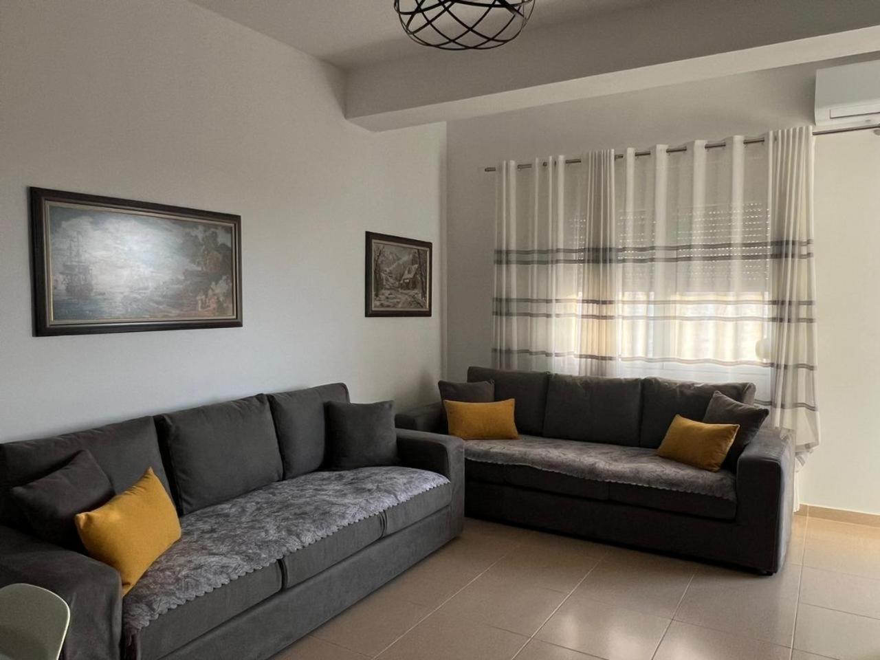 Corazon Guest House Vlorë Eksteriør billede