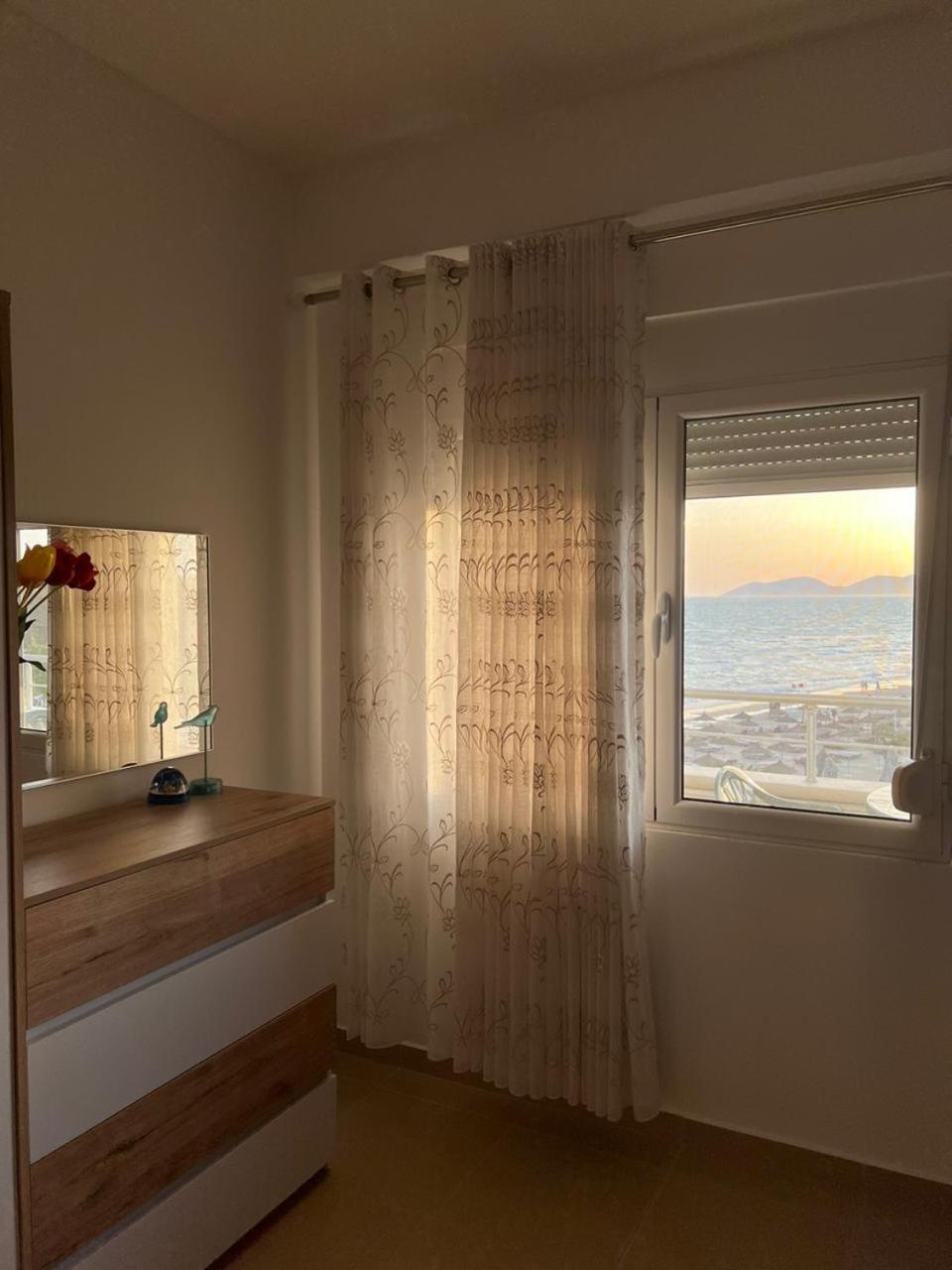 Corazon Guest House Vlorë Eksteriør billede